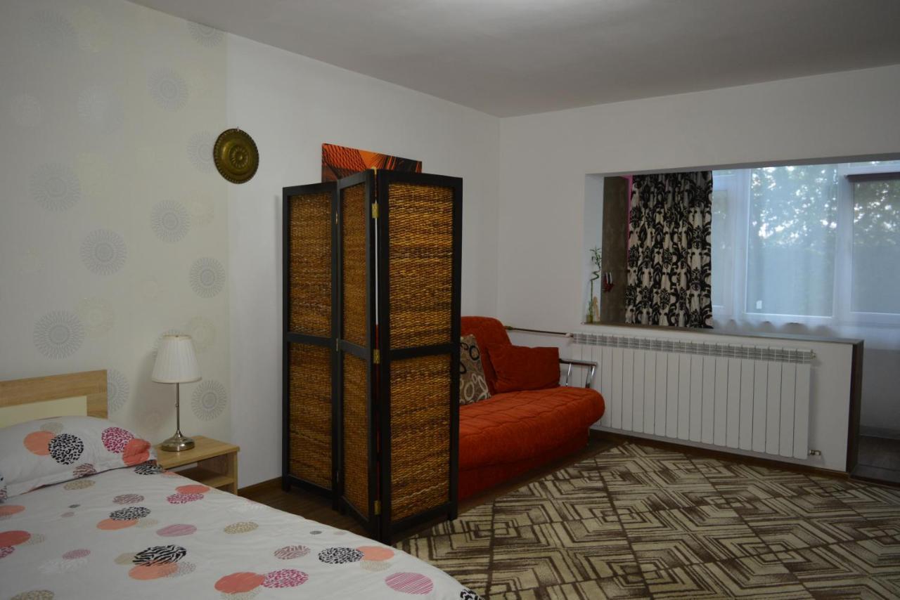 Studio Agatha 26 Bukares Bagian luar foto