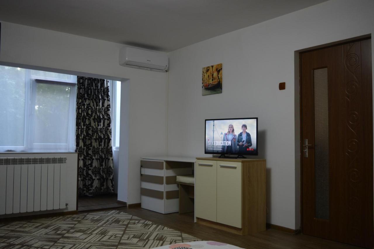 Studio Agatha 26 Bukares Bagian luar foto