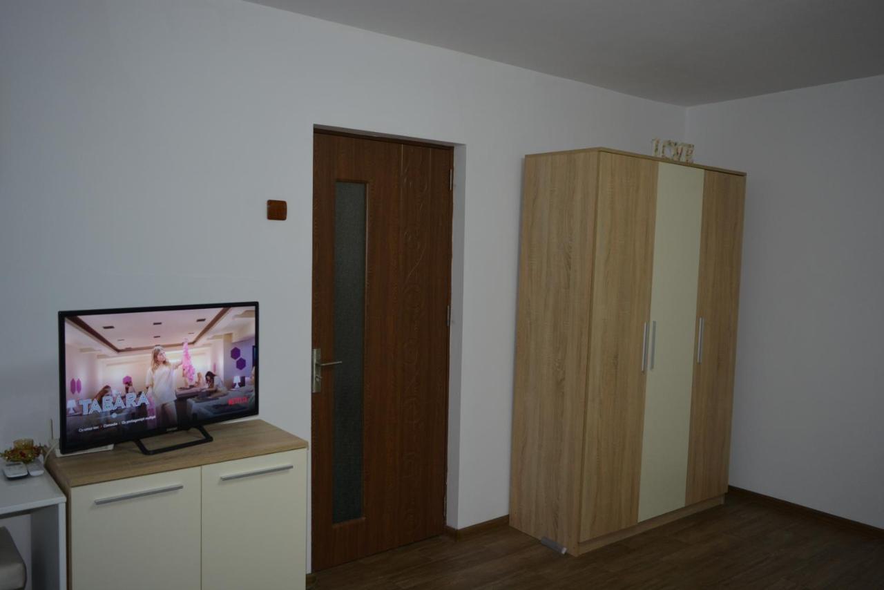 Studio Agatha 26 Bukares Bagian luar foto