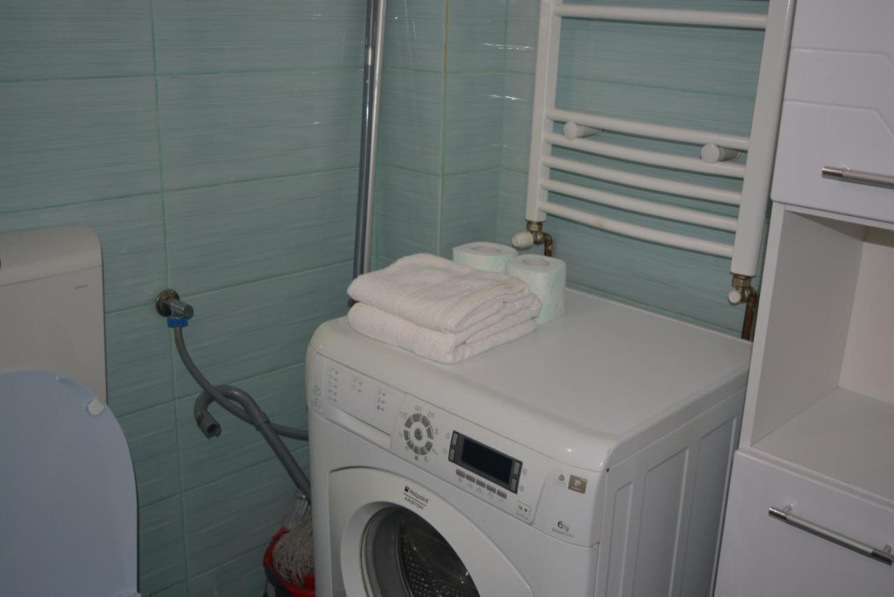 Studio Agatha 26 Bukares Bagian luar foto